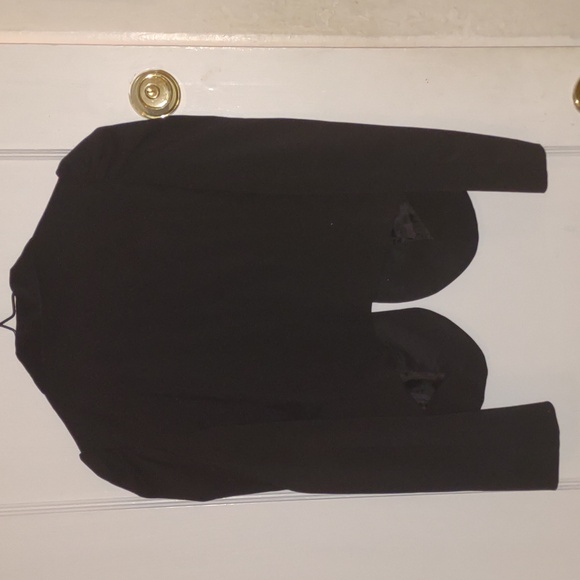 🟡 H&M | Black Cropped Blazer - Picture 2 of 3